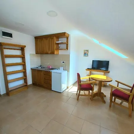 Tarsko Jezero Nova Vezanja Appartement