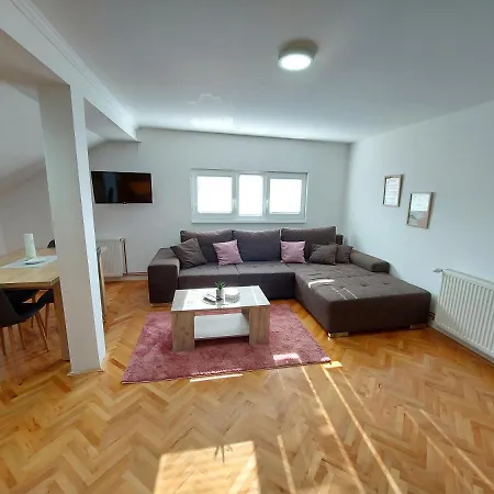 Tarsko Jezero Nova Vezanja Appartement