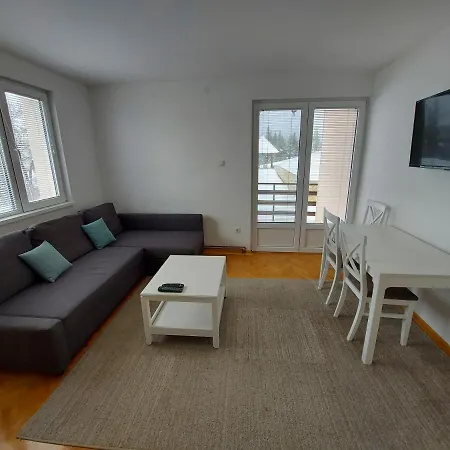 Appartement Tarsko Jezero Nova Vezanja *