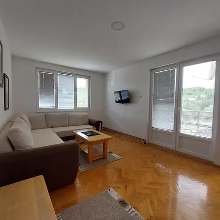 Appartement Tarsko Jezero Nova Vezanja *